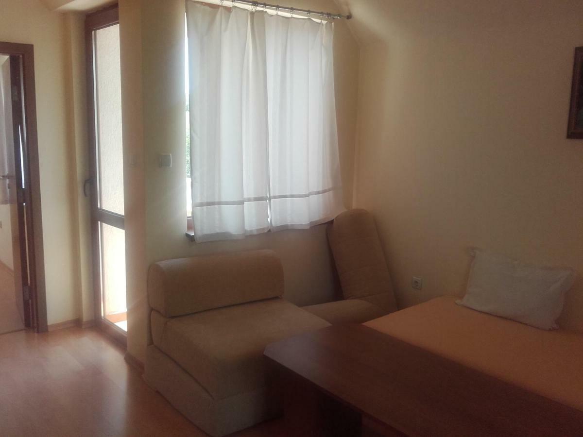 Hotel Aleksievata Kashta Gurgulyat Экстерьер фото